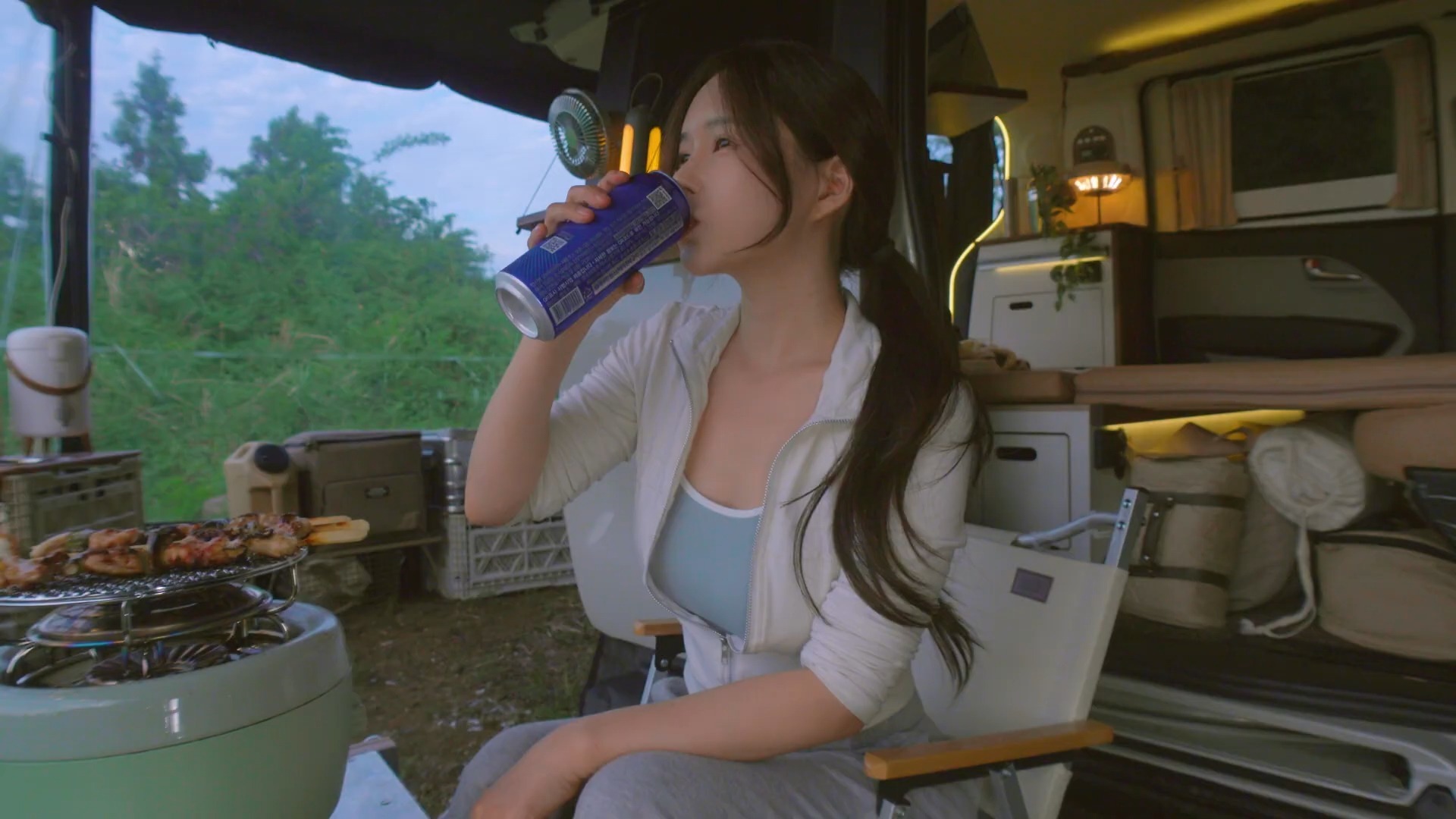 广州新增心理科普馆 AI检测机3秒生成“情绪心电图”